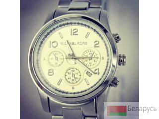  Michael Kors () 