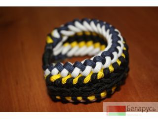       (Survival Bracelets) 